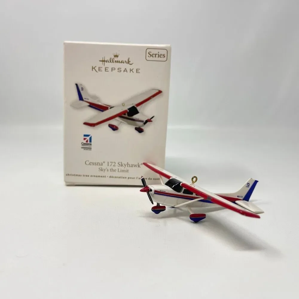 Hallmark Christmas Ornament Cessna 172 Skyhawk Sky's the Limit #16 2012 Plane